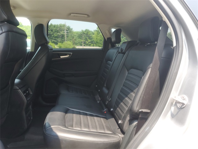 2022 Ford Edge SEL photo 27