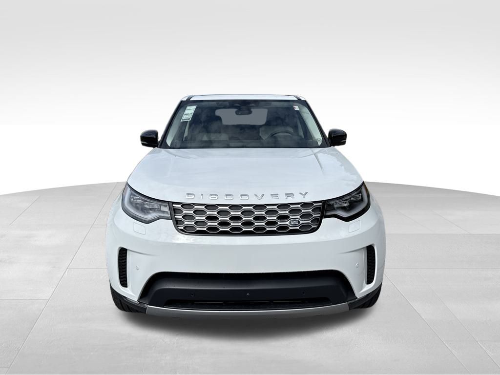 2025 Land Rover Discovery S photo 4