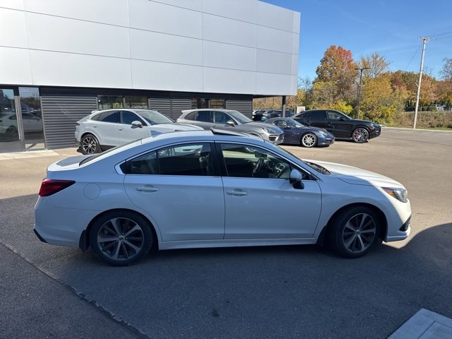 2019 Subaru Legacy Limited photo 3
