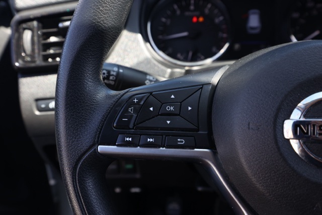 2022 Nissan Rogue Sport S photo 23