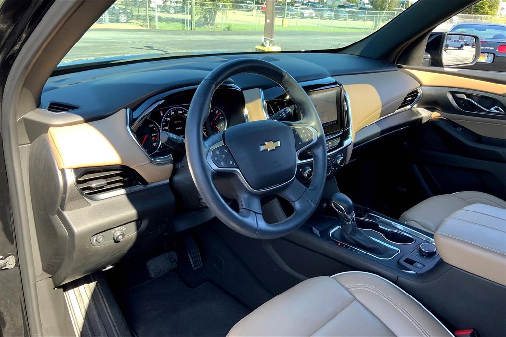 2023 Chevrolet Traverse Premier photo 12