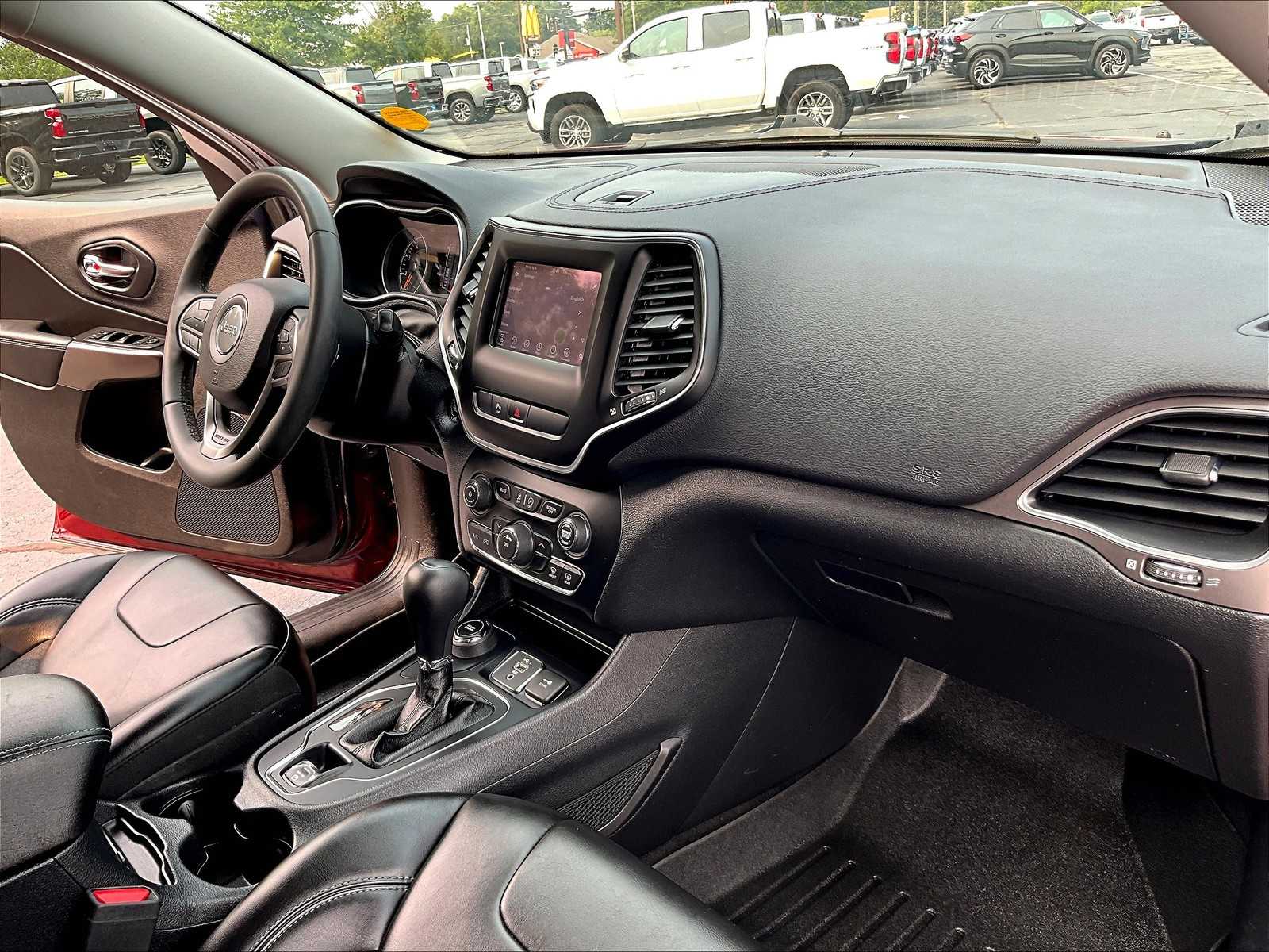 2020 Jeep Cherokee Latitude photo 21