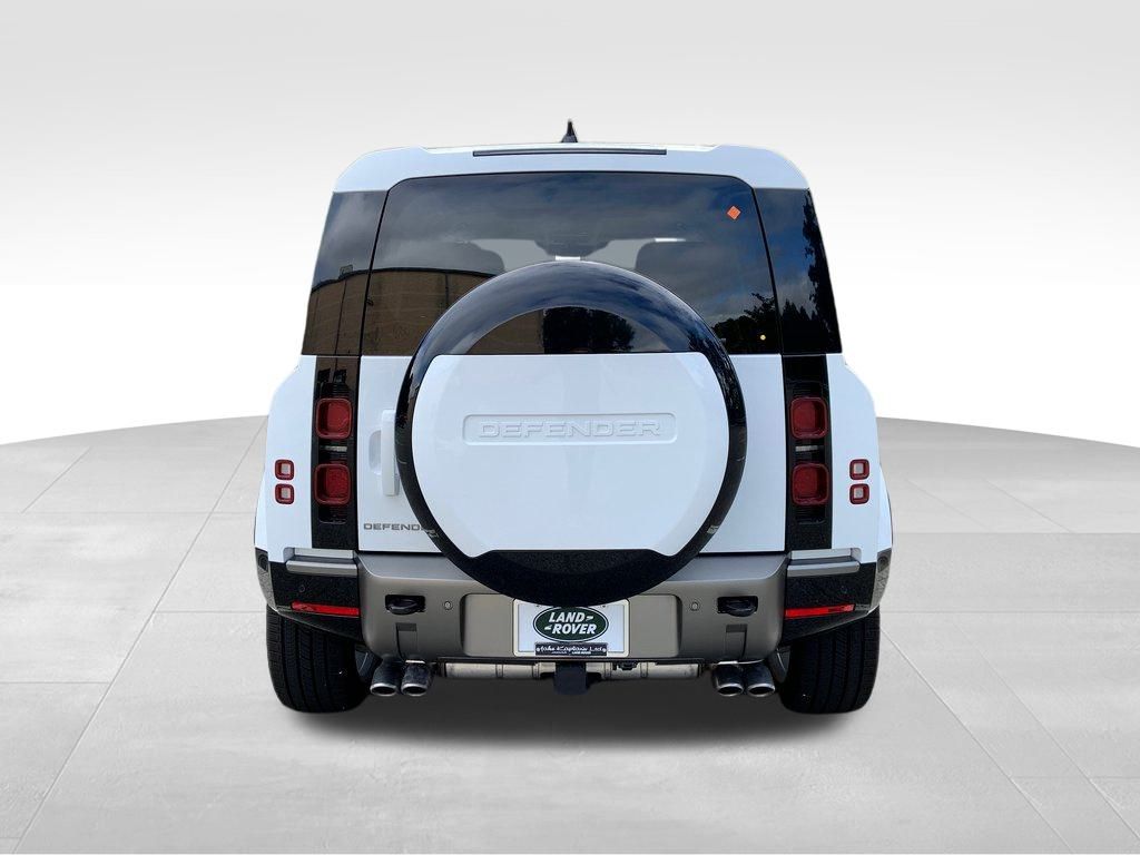2025 Land Rover Defender 110 X-Dynamic SE photo 4