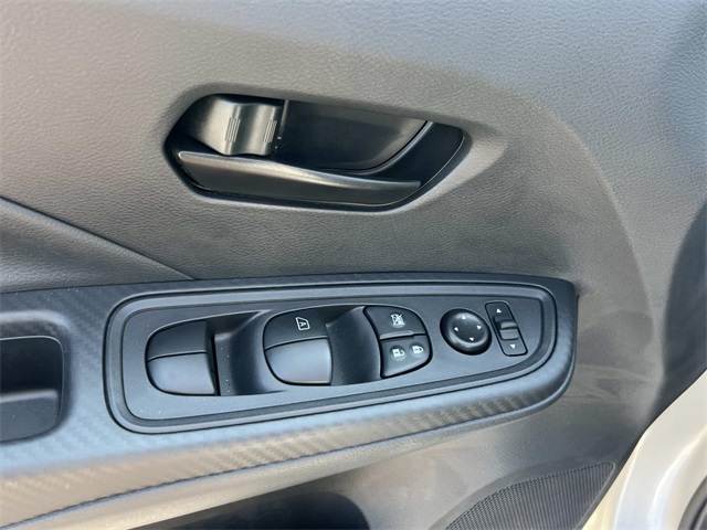 2025 Nissan Versa S photo 19
