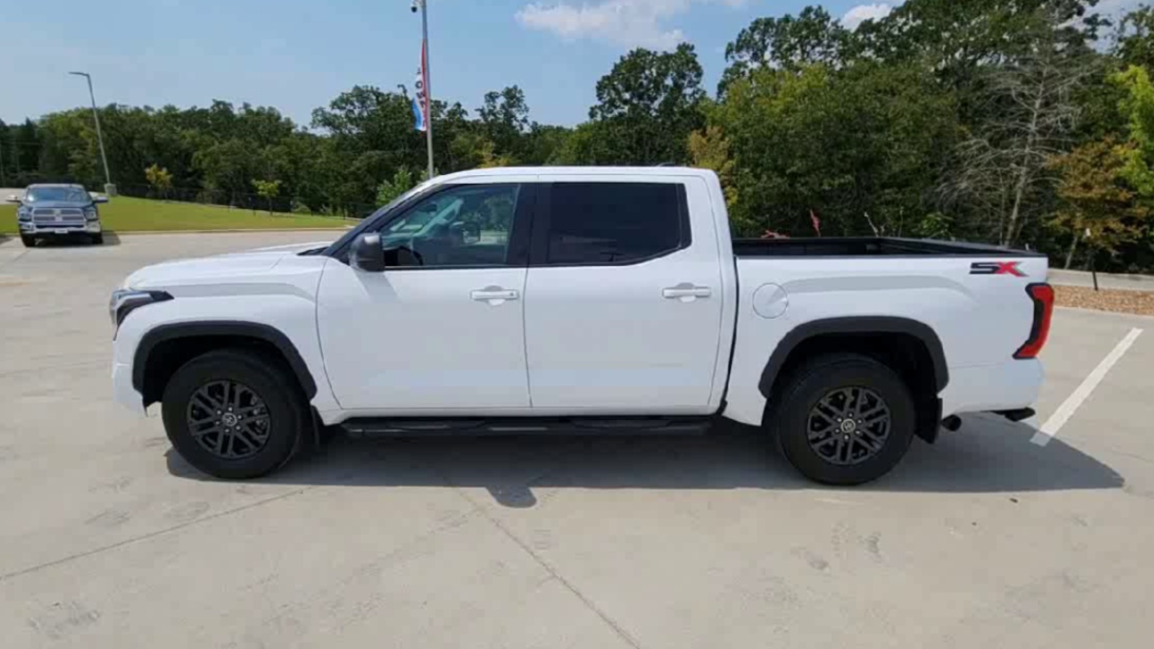 2024 Toyota Tundra SR5 photo 30