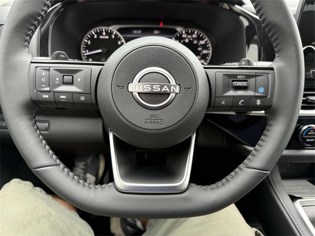 2025 Nissan Pathfinder SL photo 19