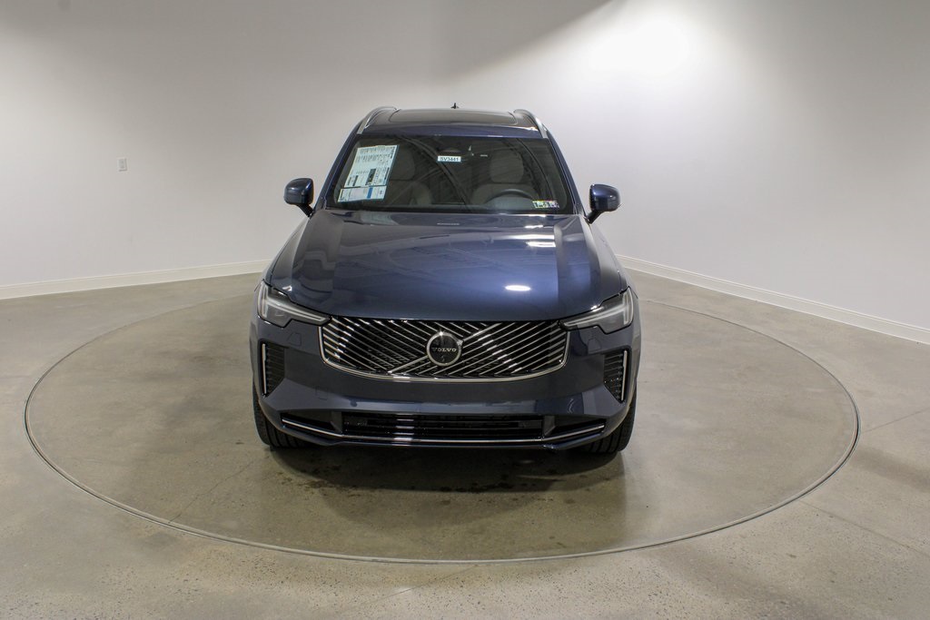 2026 Volvo XC90 Plus photo 7