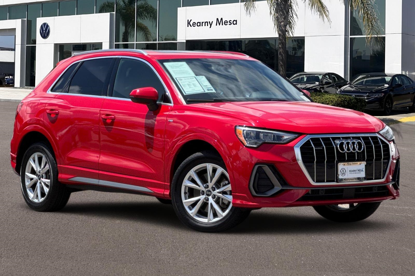 2022 Audi Q3 Premium S line photo 2