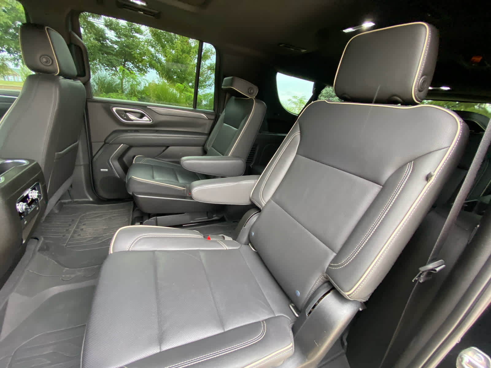 2021 Gmc Yukon XL SLT photo 24