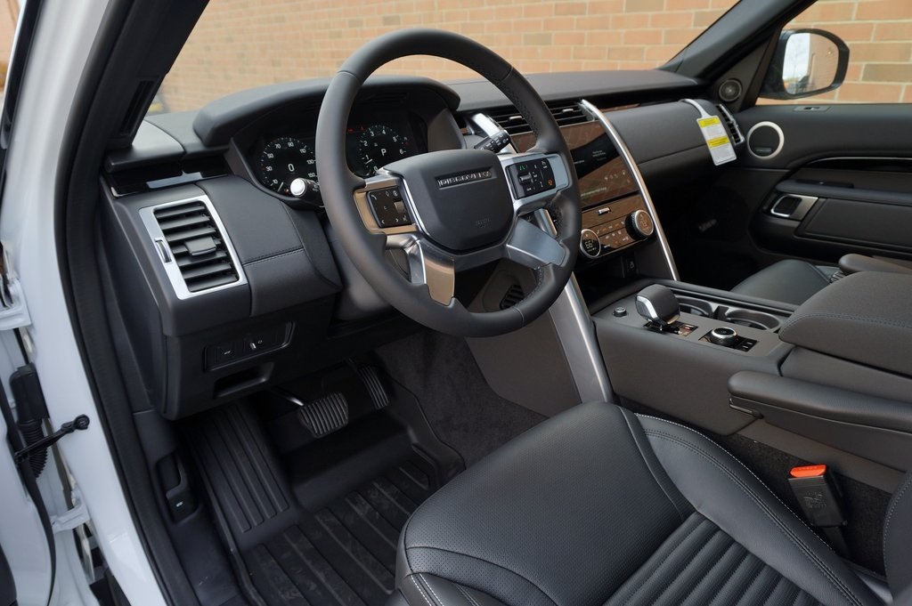 2025 LAND ROVER DISCOVERY - Image 12