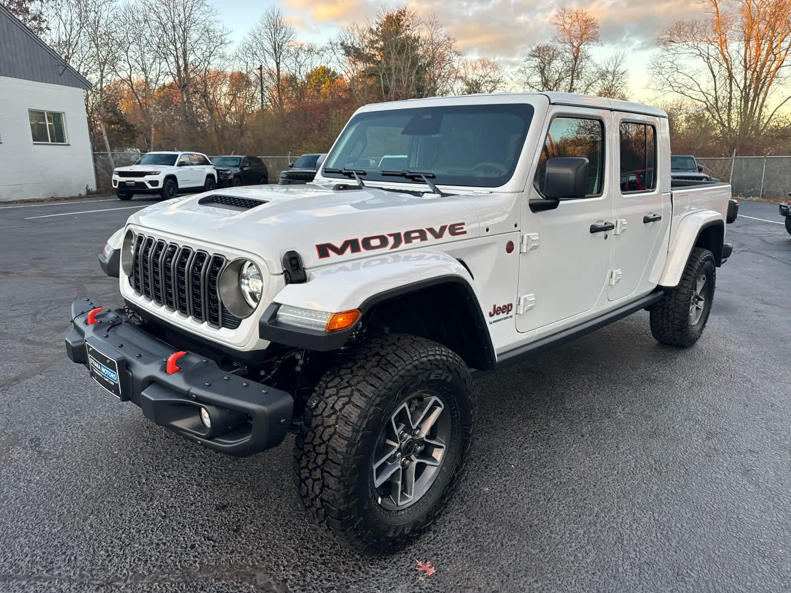 2026 Jeep Gladiator Mojave photo 3