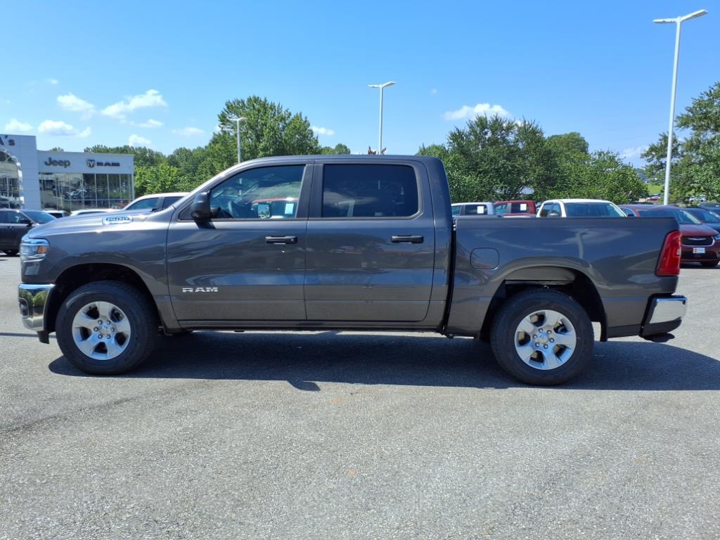 2025 Ram 1500 Tradesman photo 4