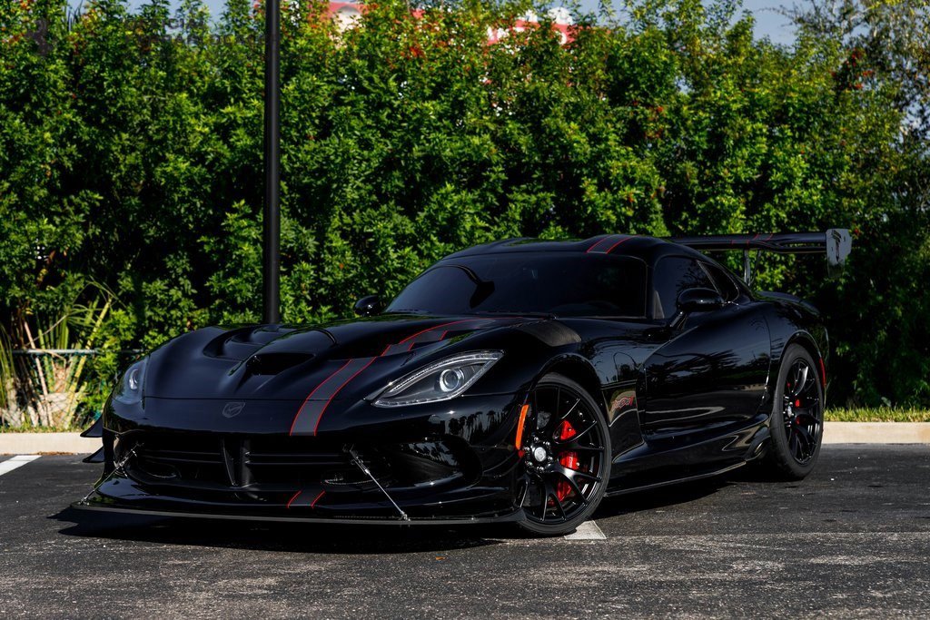 2017 Dodge Viper GTC's photo