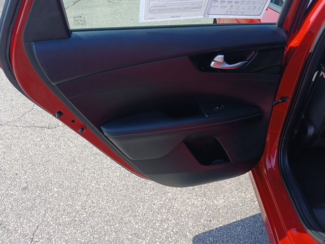 2019 Kia Forte S photo 21