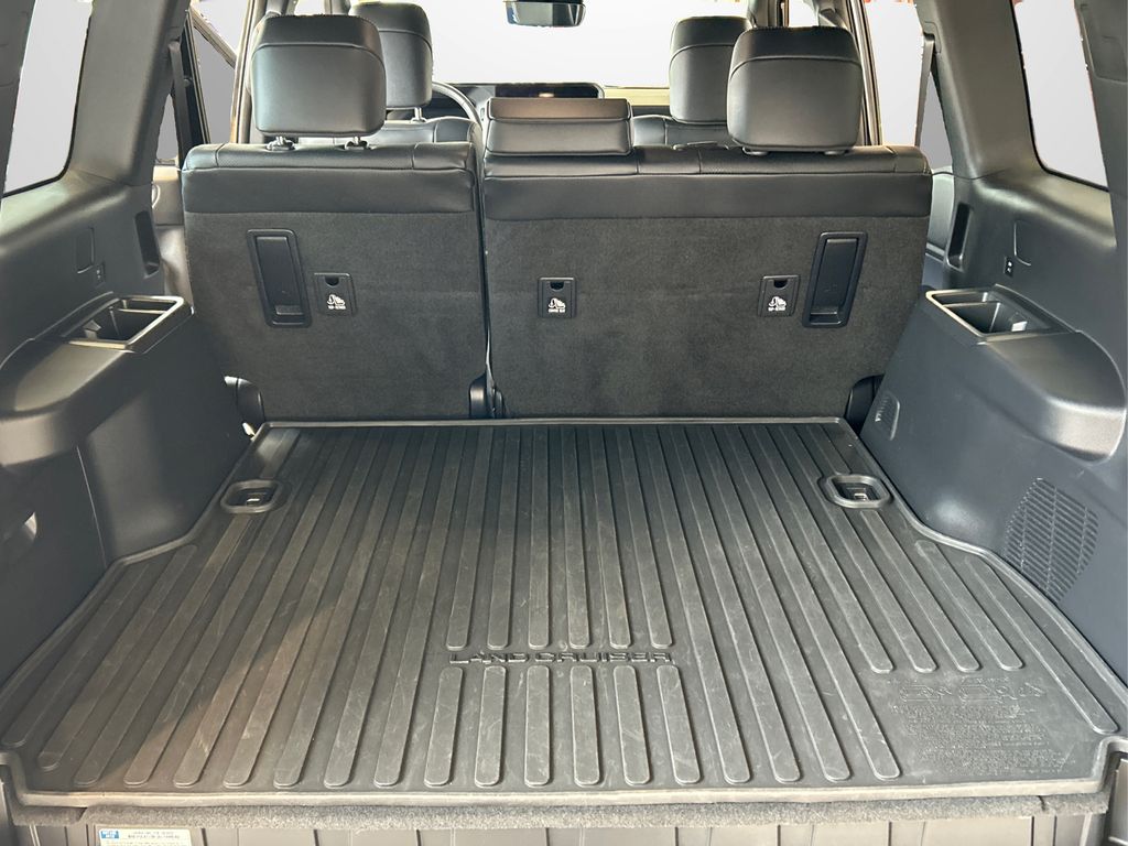 2024 Toyota Land Cruiser Base photo 10