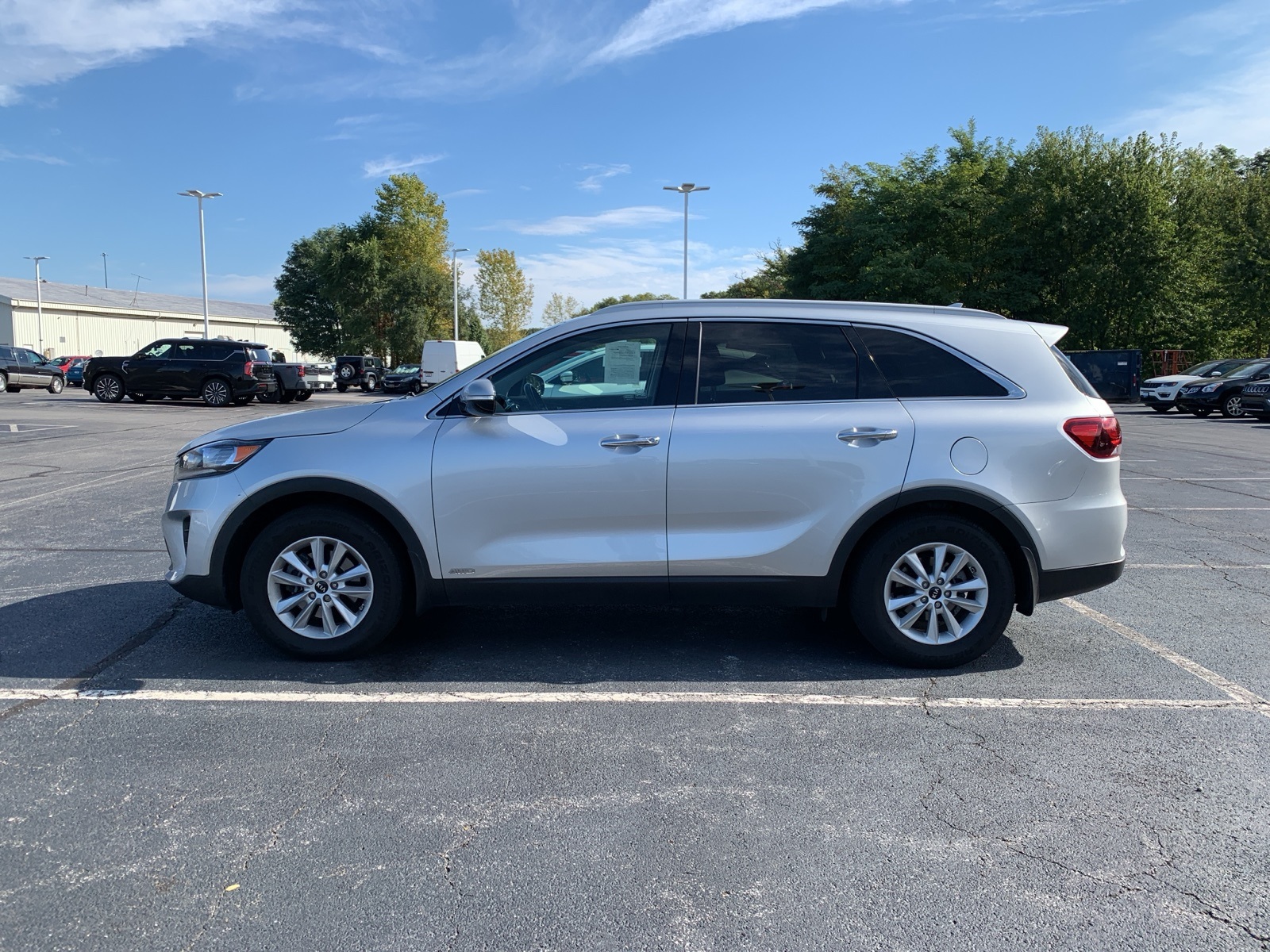 2019 Kia Sorento LX photo 2