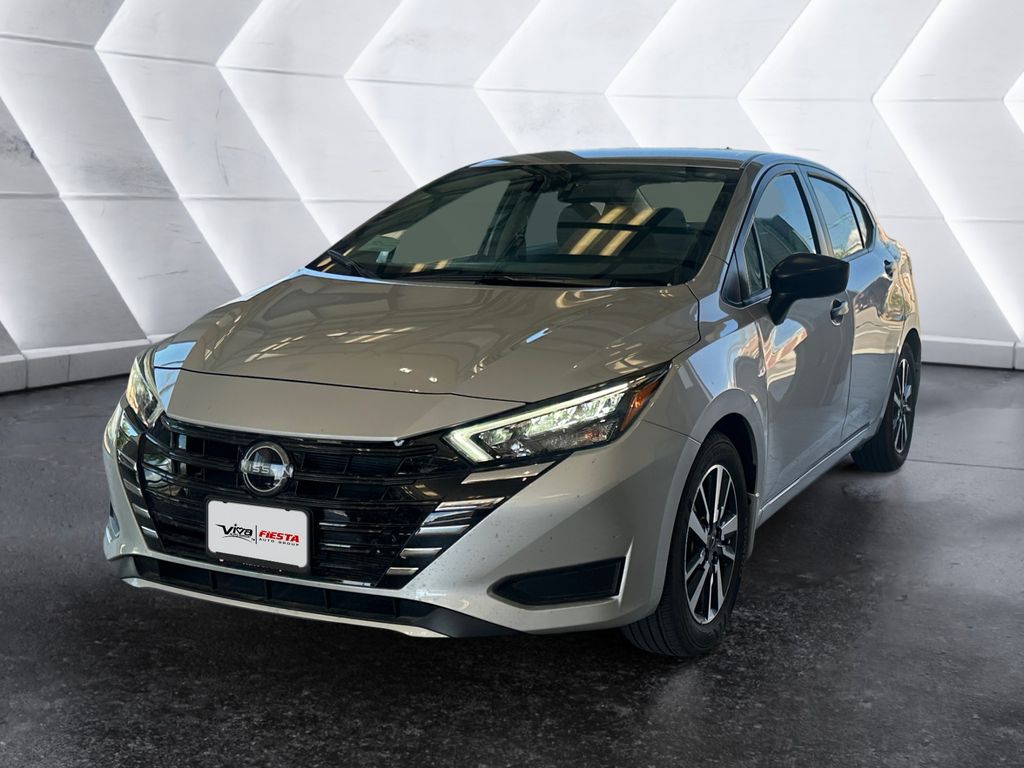 2025 Nissan Versa 1.6 S photo 3