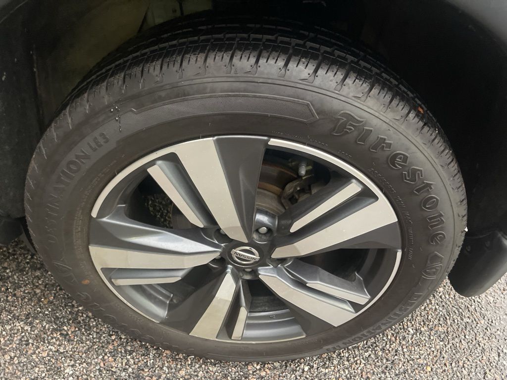 2021 Nissan Rogue SL photo 17