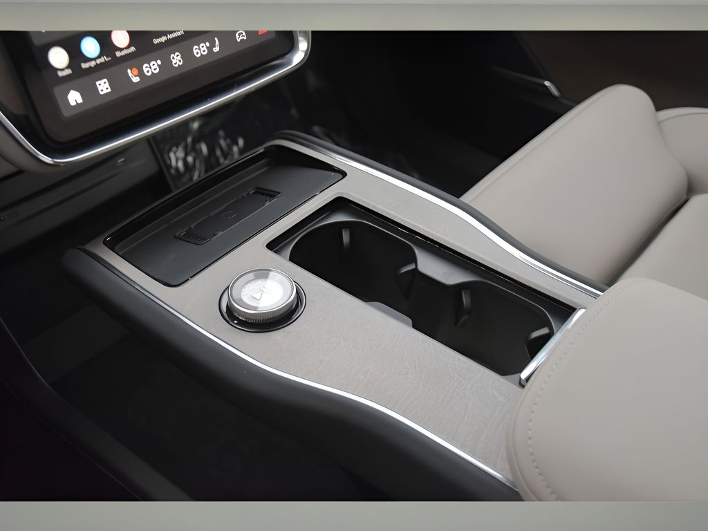 2025 Volvo EX90 Ultra photo 30