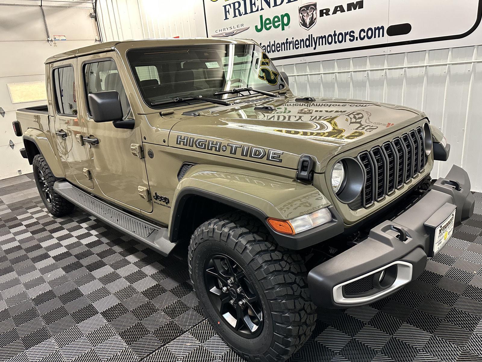 2025 Jeep Gladiator Sport photo 2