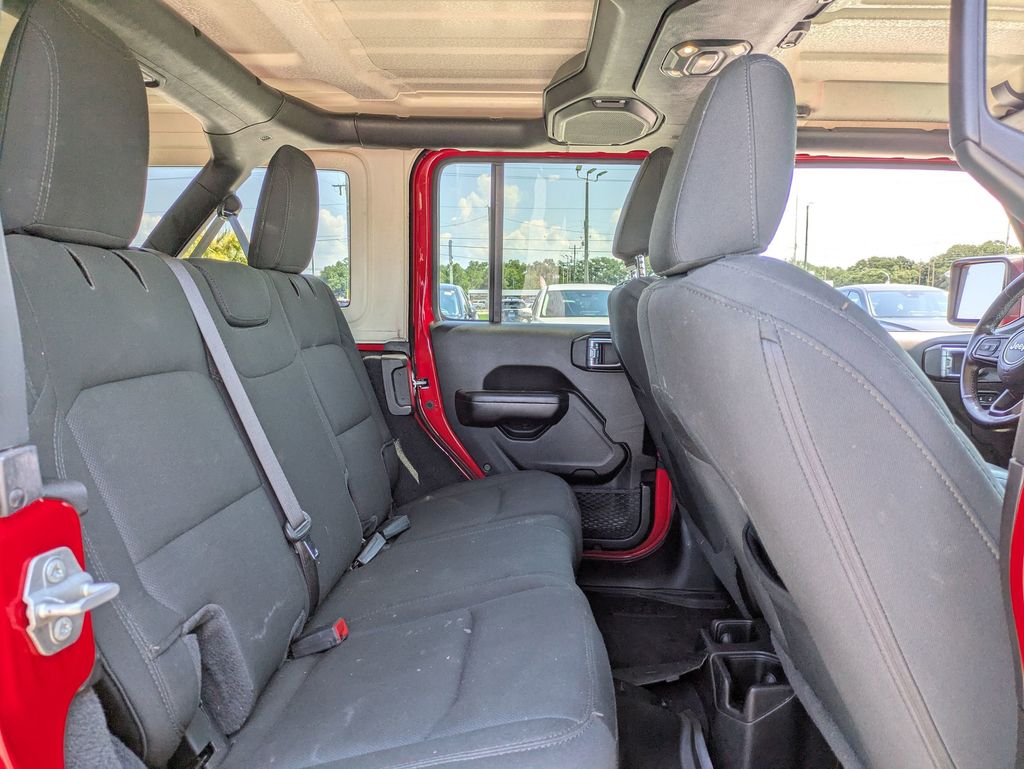 2020 Jeep Wrangler Unlimited Willys photo 22