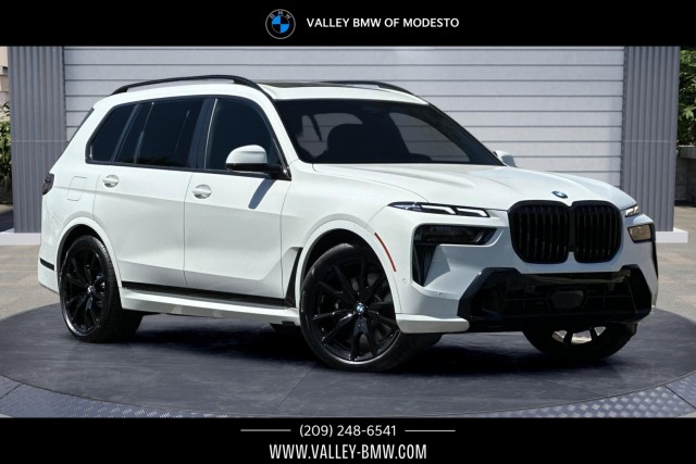 2025 BMW X7