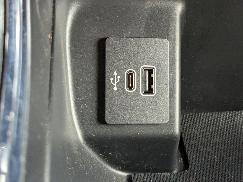 2025 Ford F-150 STX photo 21