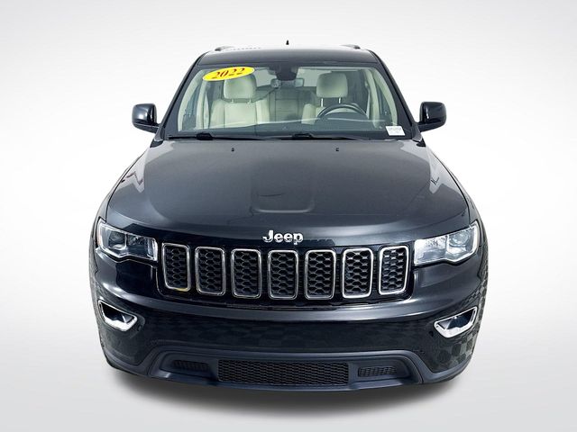 2022 Jeep Cherokee Laredo photo 2