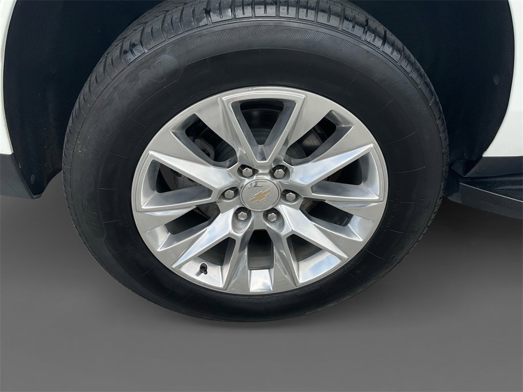 2023 Chevrolet Suburban Premier photo 10