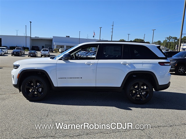 2025 Jeep Grand Cherokee Altitude X photo 4