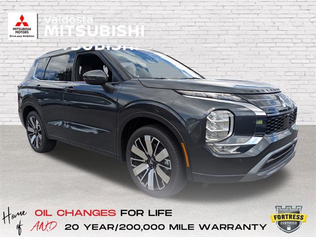 2025 Mitsubishi Outlander SEL's photo