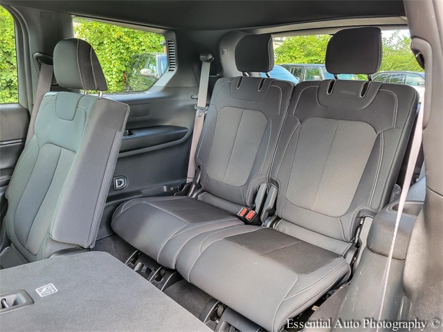 2024 JEEP GRAND CHEROKEE L - Image 11