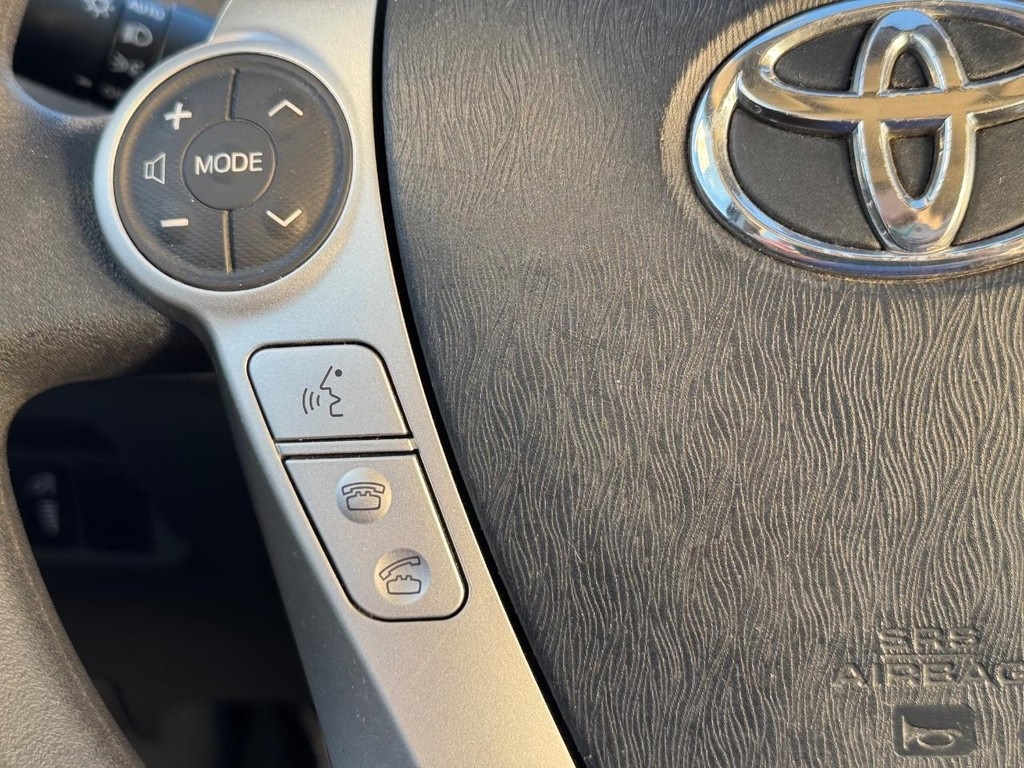2012 Toyota Prius V Five photo 21