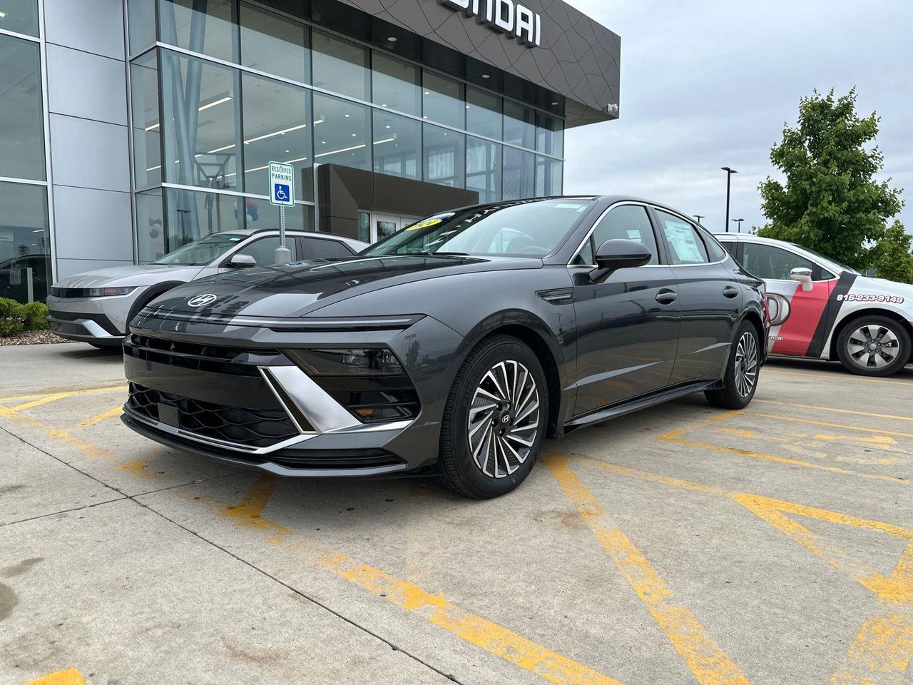 2024 Hyundai Sonata Hybrid SEL's photo