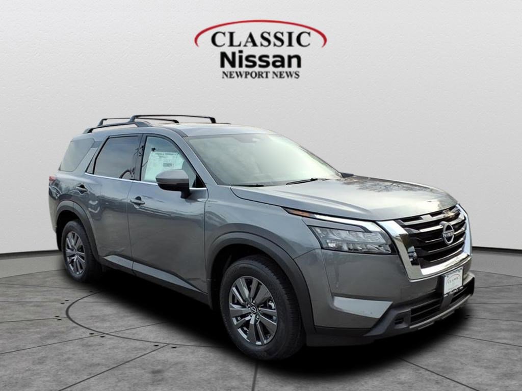 2025 Nissan Pathfinder SV's photo