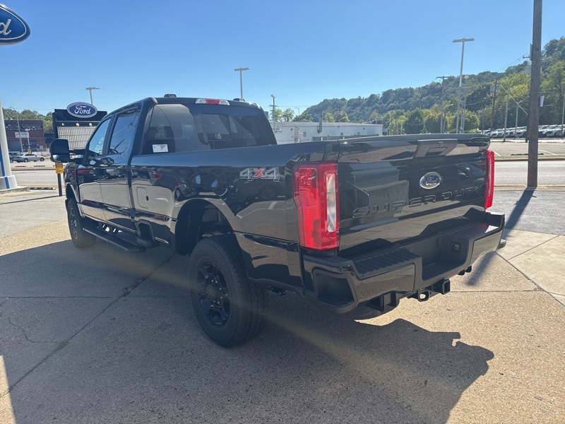 2026 Ford F-350 XL photo 5