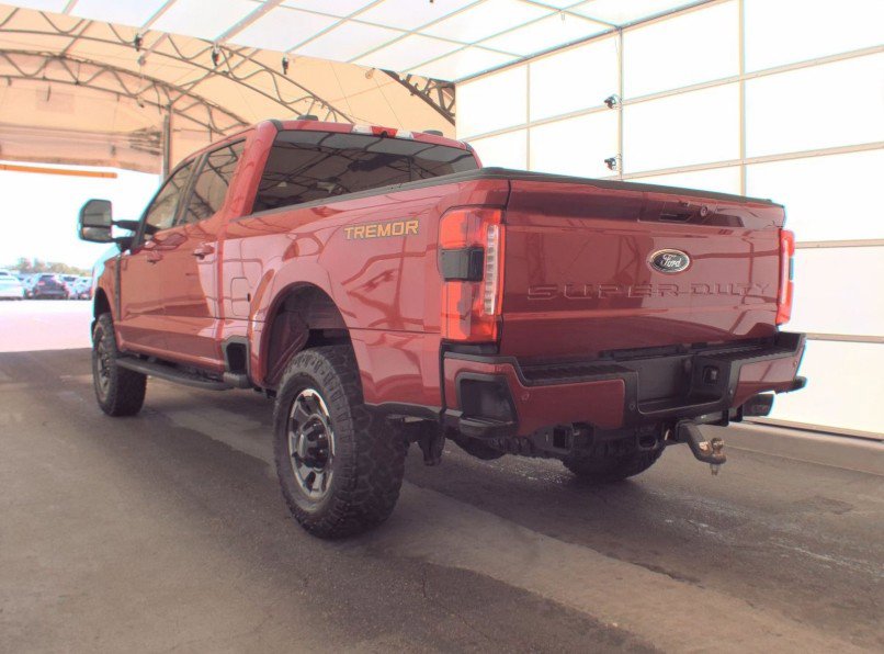 2023 Ford F-250 Lariat photo 3
