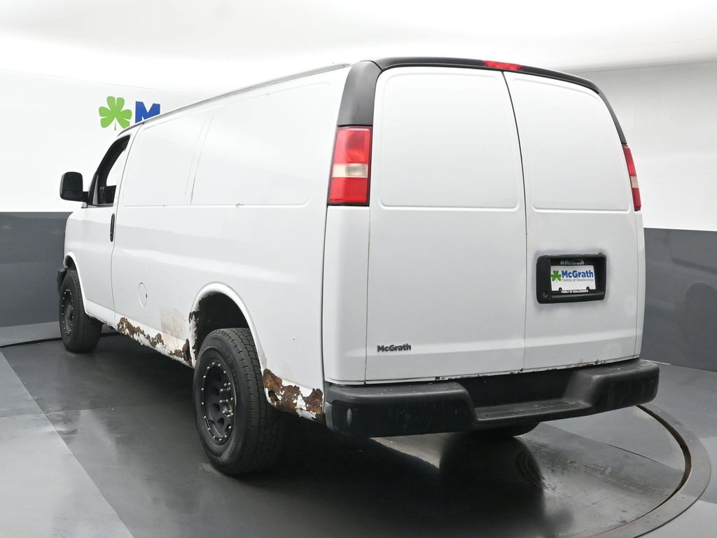 2012 Chevrolet Express 2500 Work Van photo 13