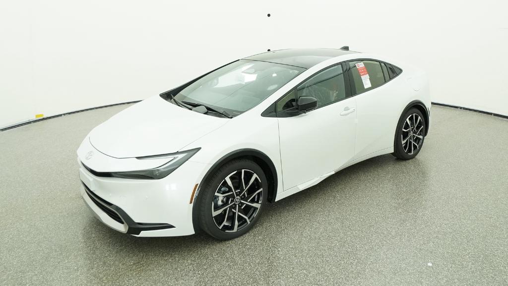 2026 Toyota Prius XSE Premium's photo