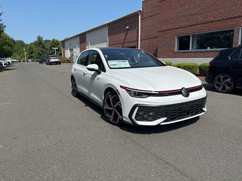 2025 Volkswagen Golf GTI SE photo 8