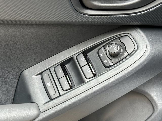 2025 Subaru Crosstrek Base photo 12