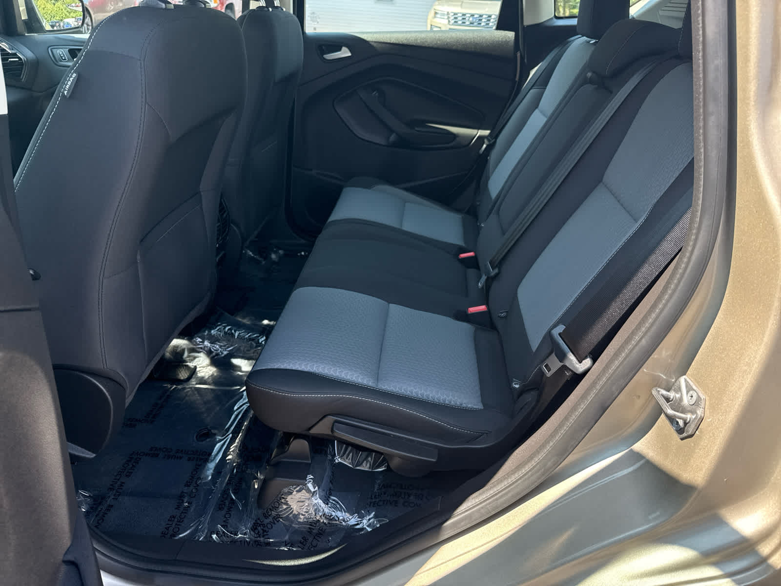 2017 Ford C-Max Hybrid SE photo 13