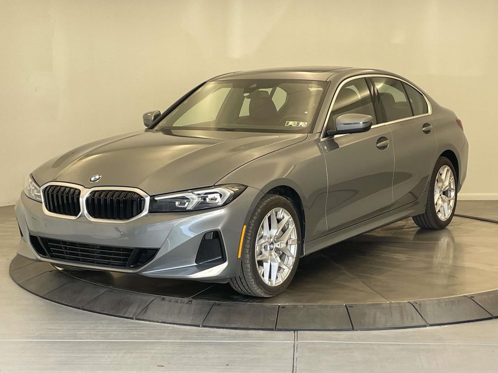 2025 BMW 3 Series 330i's photo