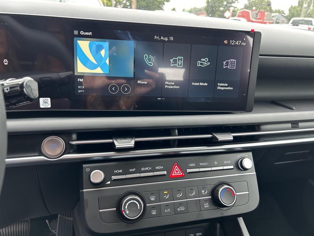 2025 Hyundai Tucson SE photo 17