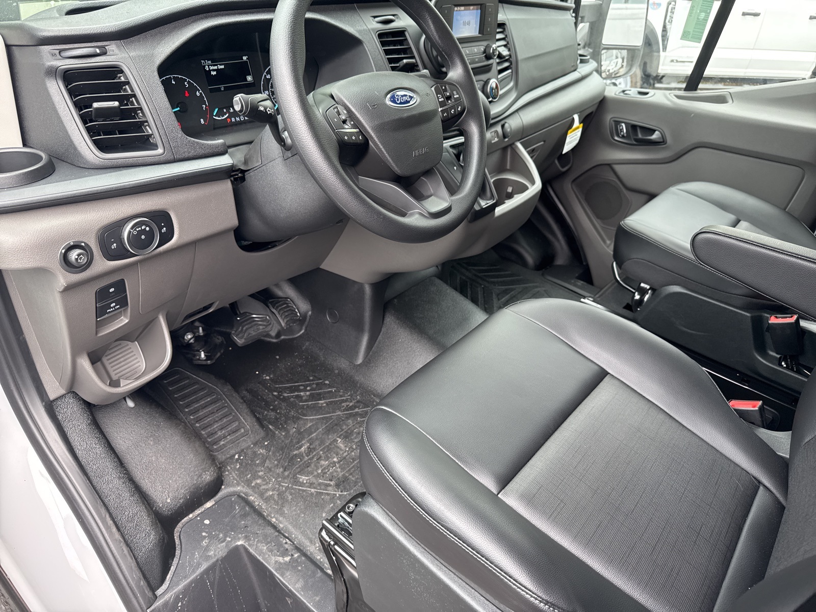 2025 Ford Transit photo 26