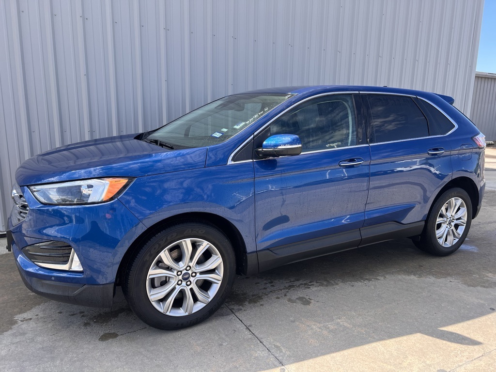 2022 Ford Edge Titanium photo 4