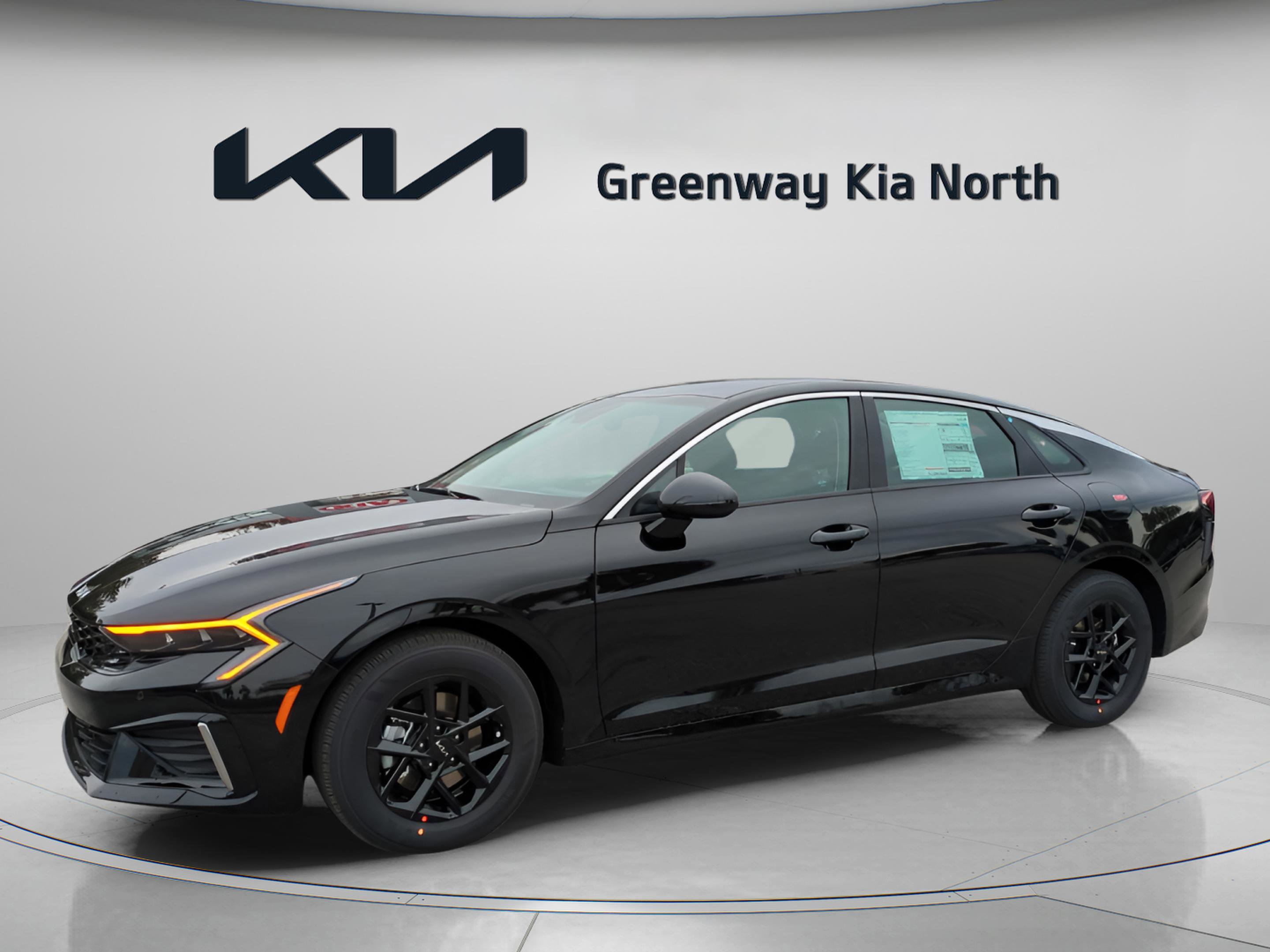 2025 Kia K5 LXS photo 3