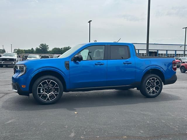 2025 Ford Maverick Lariat photo 4