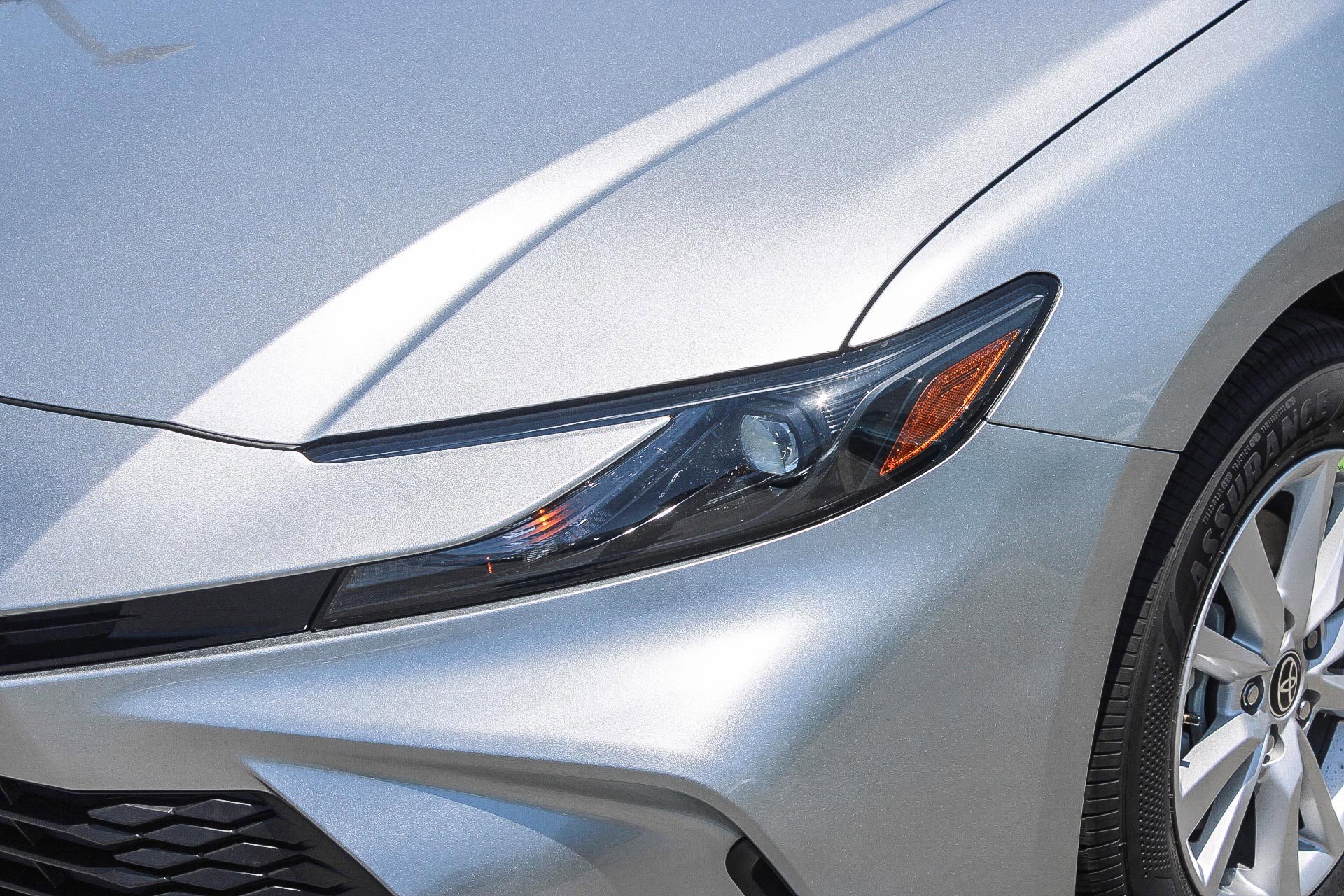 2025 Toyota Camry LE photo 3