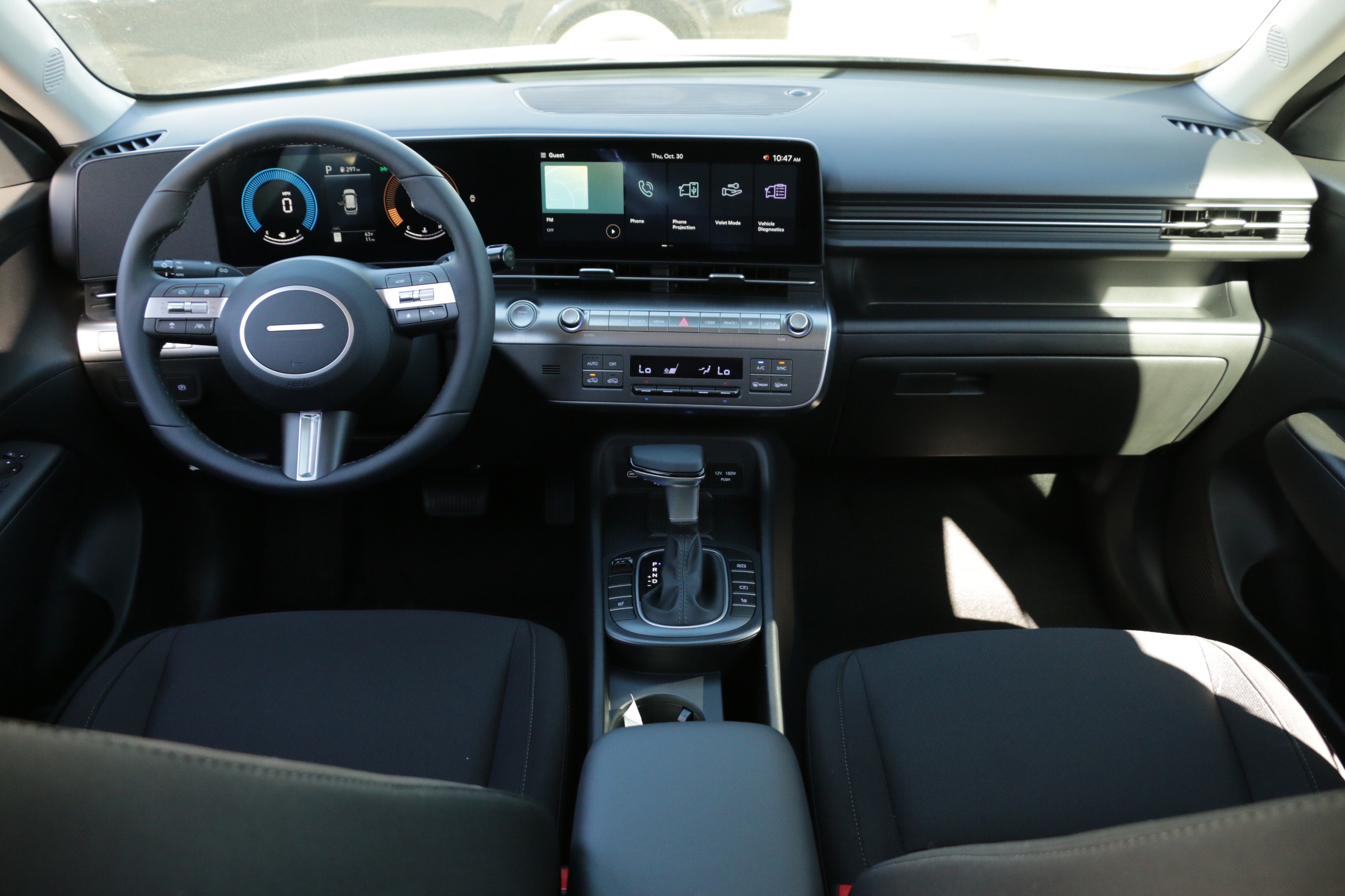 2026 Hyundai Kona SEL photo 2